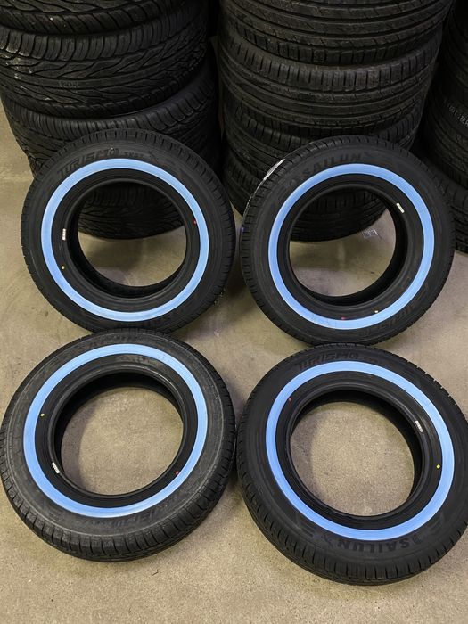 Ретро шины с белой полосой