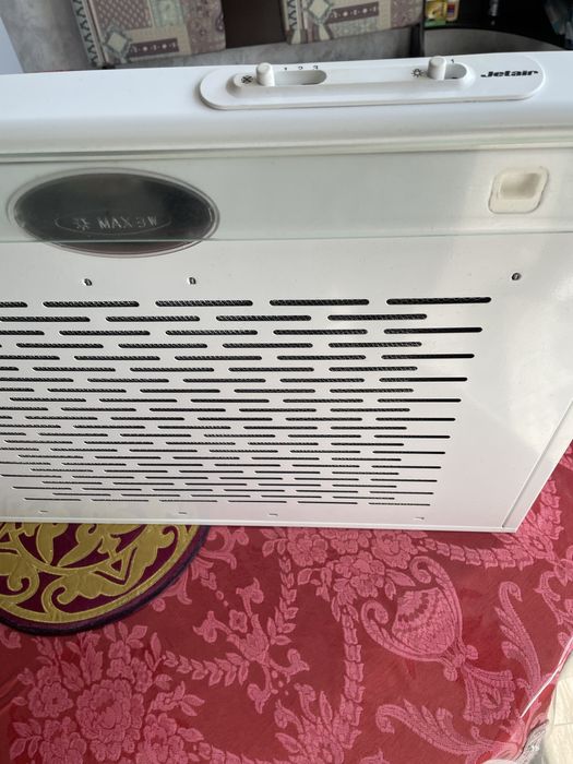 Продам вытяжка б/у 2 месяца