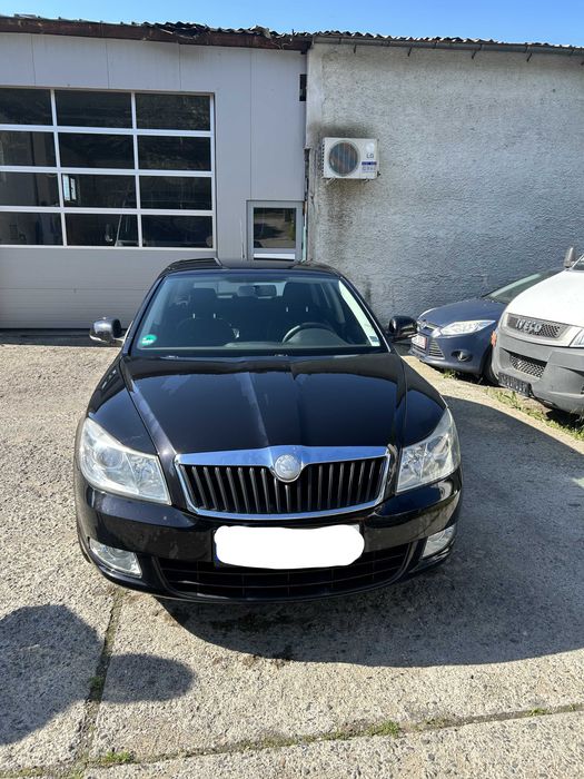 SKODA Octavia, 1.6 MPI, комби, черен металик