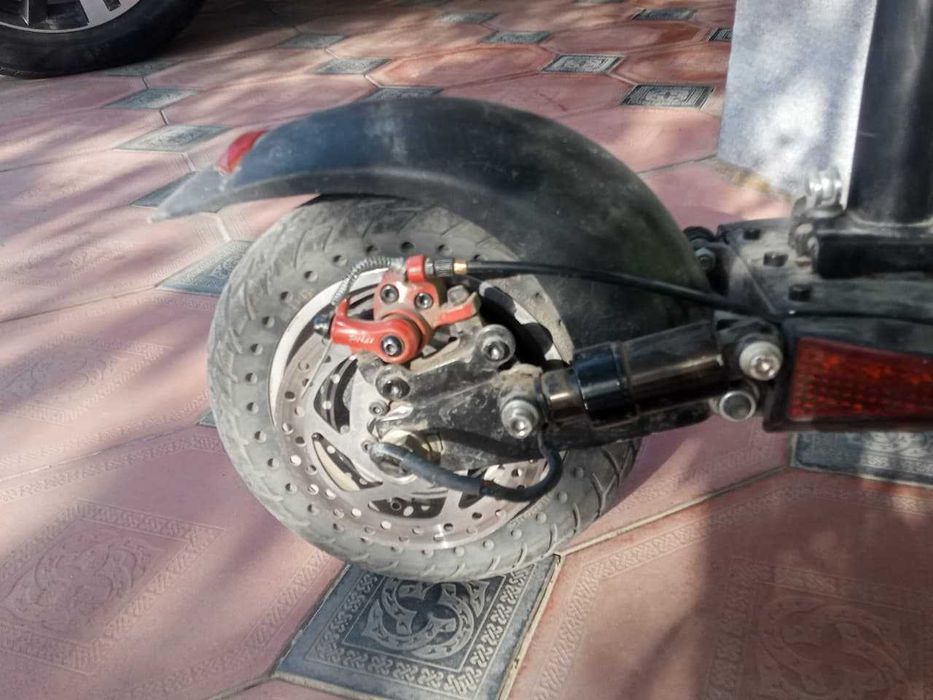 Электросамокат Б/У