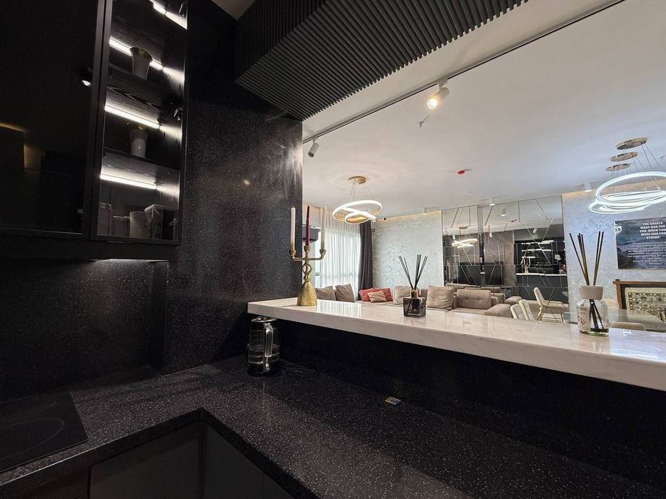 Продам квартиру Акай Сити 2/19/25 100м2