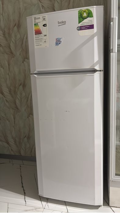 Продам рабочий холодильник