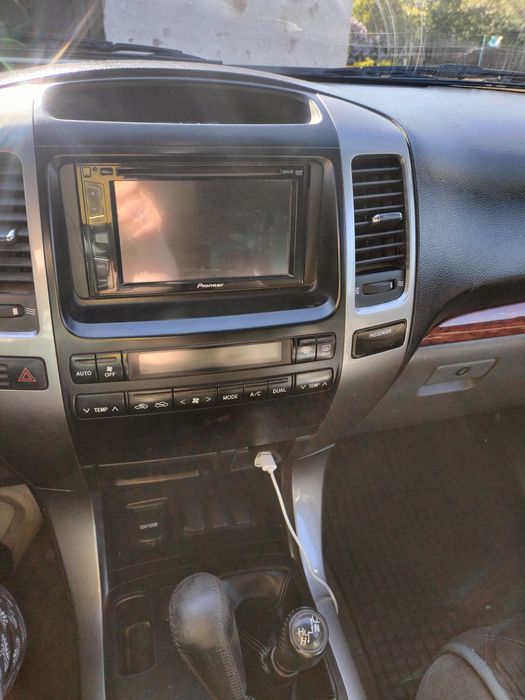 Продам Toyota Land Cruiser Prado 2008 г