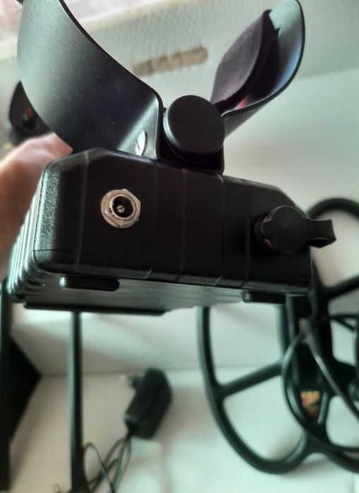 металотърсач THRACIAN  детектор за метали с дискриминация