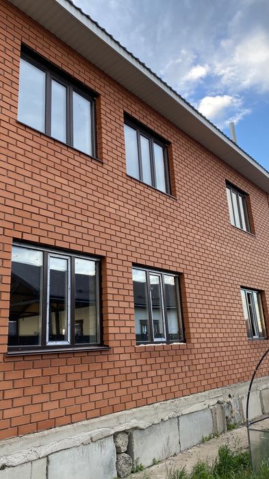 Пластиковые окна двери, витражи, перегородки, алюмени