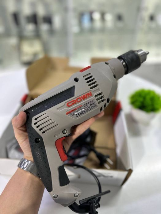 Дрель Crown 750W Комплектация: полная//