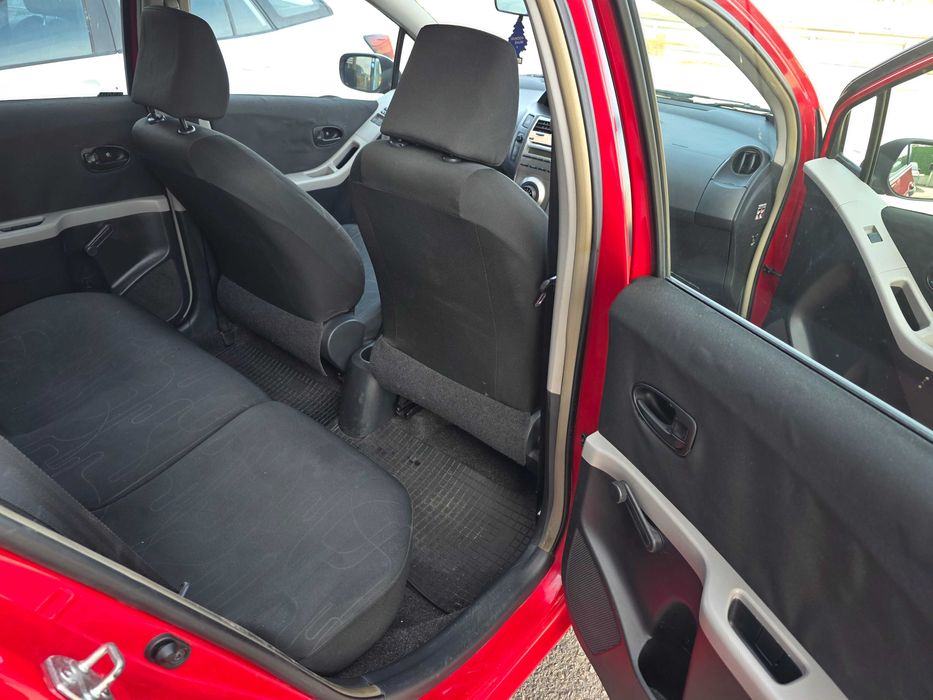 Toyota Yaris 2010, 140.000km