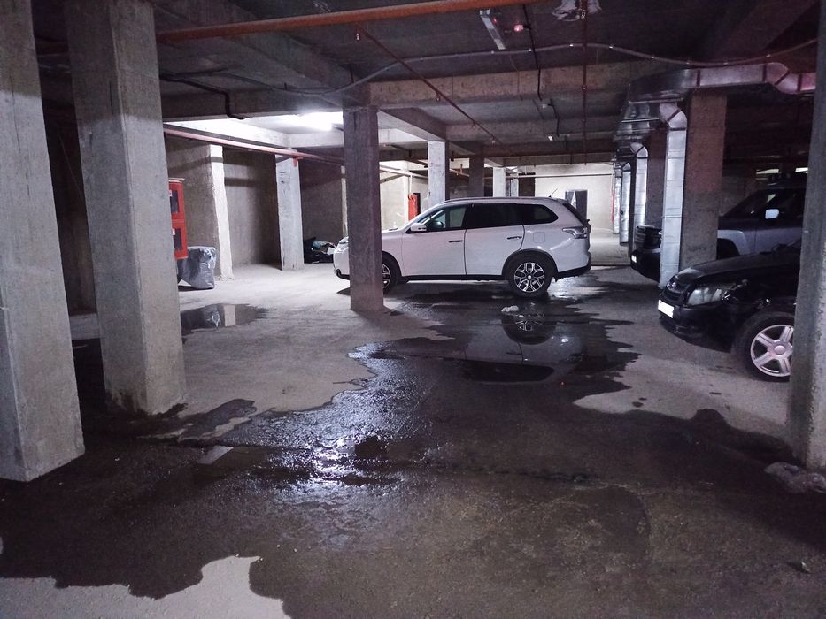Продам 2 паркинг места