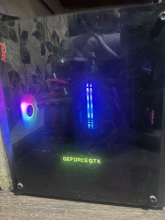 Vand pc gtx 1070 8 gb, 16 gb ram, i3 10105f