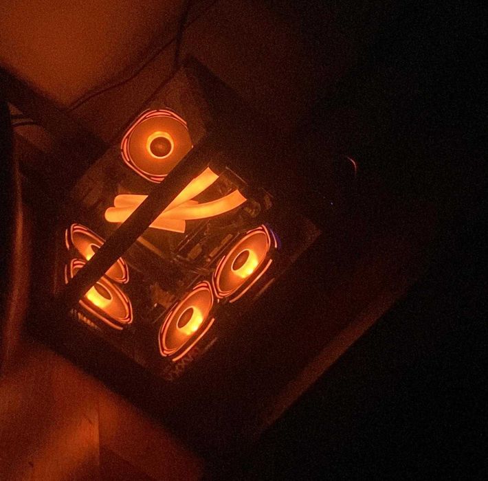 PC Gaming Intel i5-14600KF 32GB DDR5 SSD 1TB RTX 5060 Ti 16GB GDDR7