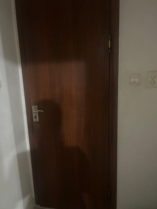 Продам межкомнатные двери
