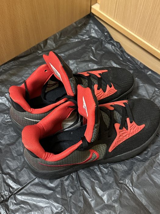 Кроссовки баскетбольные