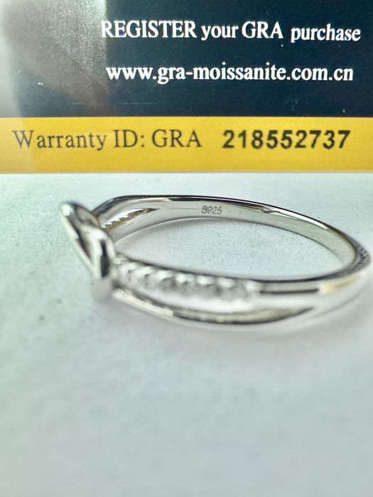 Сребърен пръстен с мойсанит (Диамант) 0.5 карата