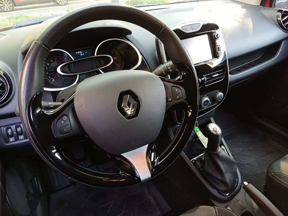 Vând Renault Clio 1.2 Benzină | 2016 |  54.000 km.