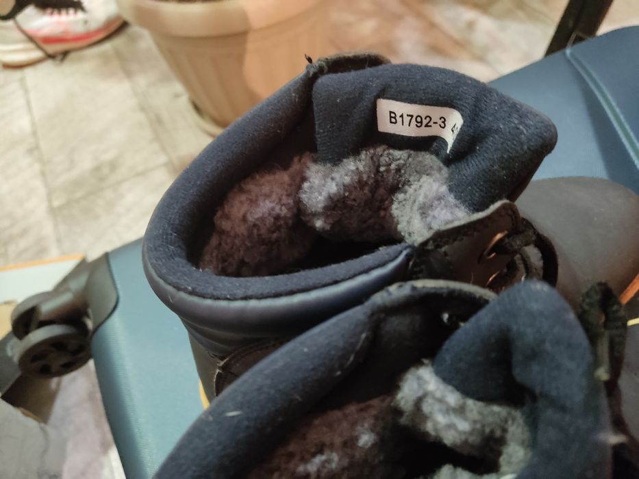 Ботинки зимние ..