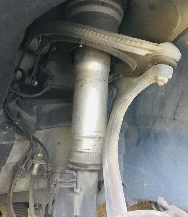 Амортизаторы Мерседес W220.