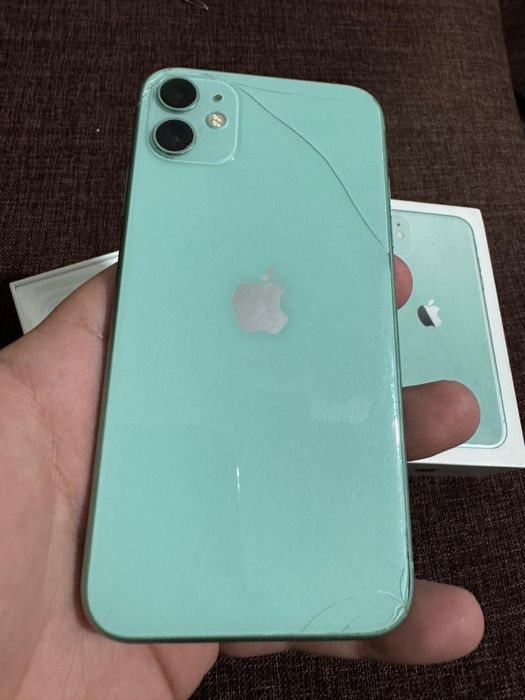 Продам iPhone11