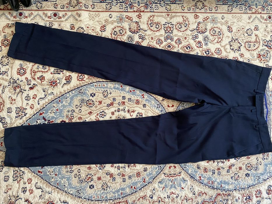 Одежда,джинсы кофты состояние хорошее