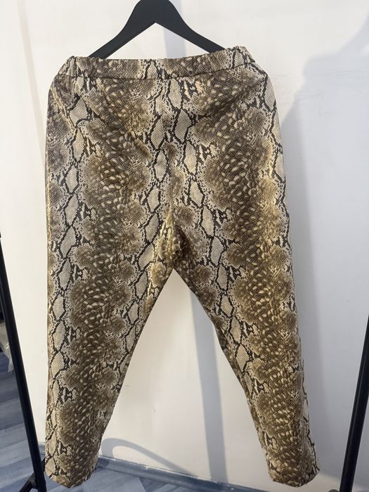 Pantaloni de piele  - imprimeu sarpe