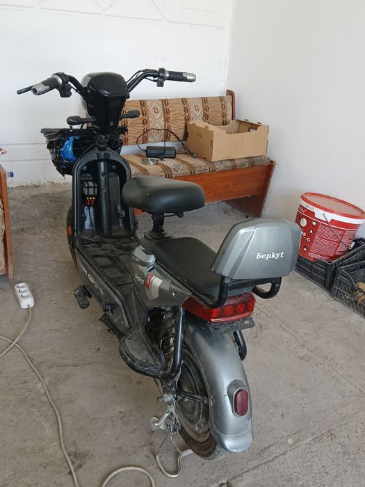 Продам скутер 45к
