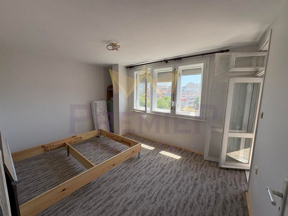 Продава се Тристаен апартамент в Варна, Автогара - 87 кв.м за 1610 €/кв.м - Снимка #3