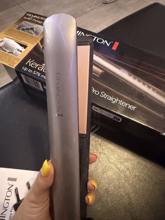 Преса за коса Remington Keratin Therapy Pro Straightener,