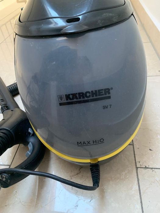 Aspirator curatator cu aburi -karcher