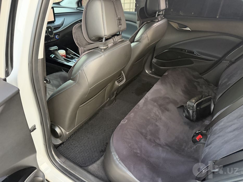 Buick velite 6 430km