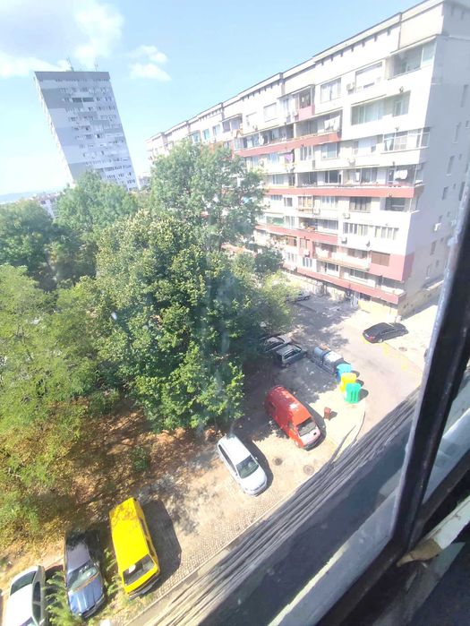 Тристаен апартамент тухла жк.Славейков  Бургас