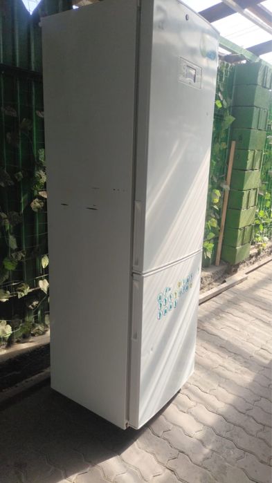 Продам холодильник