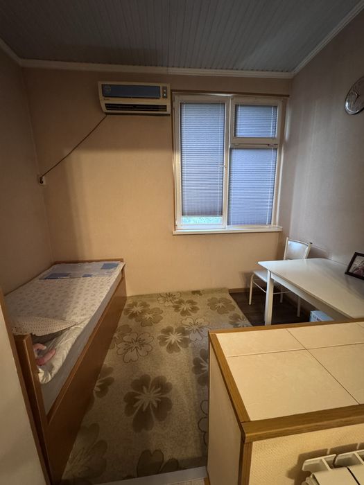 Продам квартиру 1 комната (балкон 2*3) башлык