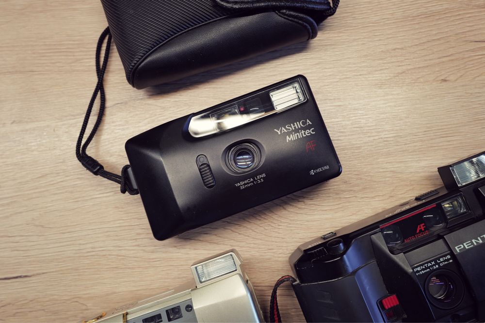 Lot Aparat foto Yashica minitec AF stare superba point and shot
