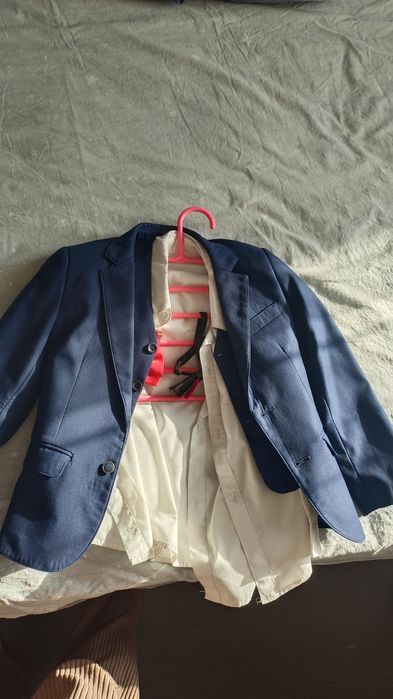 Костюм тройка для мальчика на первый класс