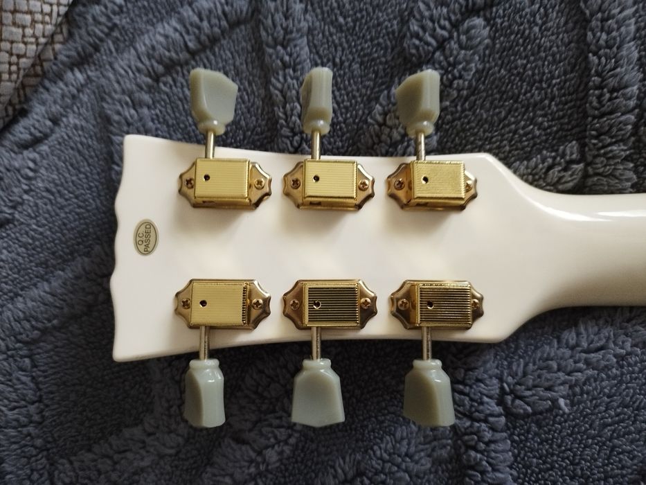 Электрогитара Harley Benton DC600