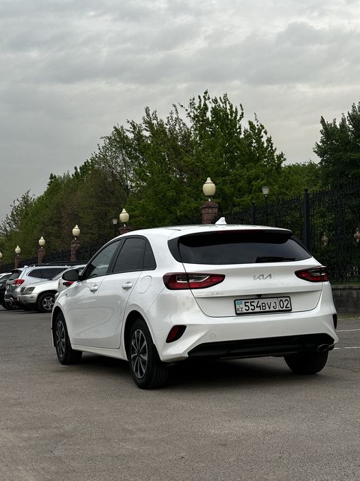 Kia Cee’d 2022 срочно