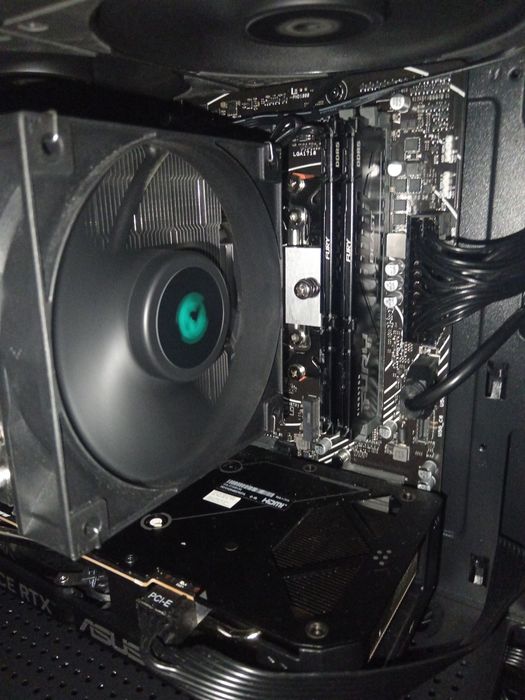 Ryzen 5 7500f +asus prime b650m-r +16 gb ddr5 4800mhz +Deepcool ag400