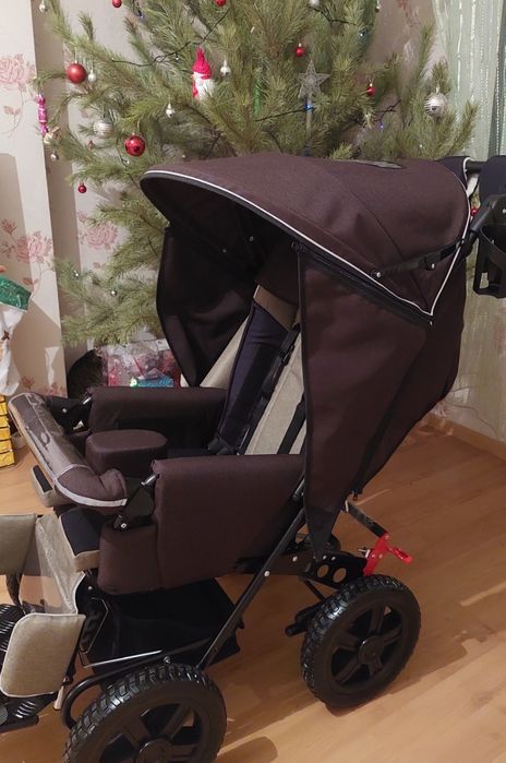 Коляска прогулочная