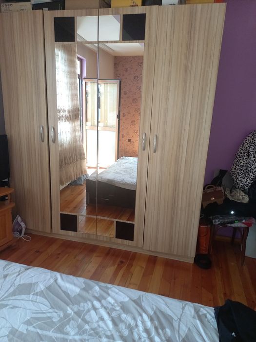 Четири крилен гардероб