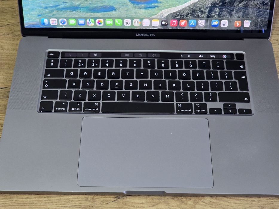 Macbook Pro 16" 2019 I7, 16gb, ssd 500 A2141