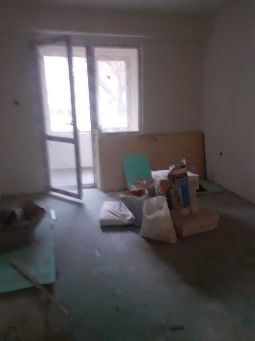 Продава се Двустаен апартамент в Пловдив, Гагарин - 60 кв.м за 1000 €/кв.м - Снимка #3