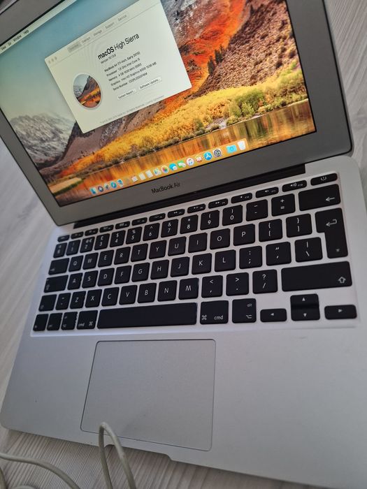 Macbook Air 11 inch 2015