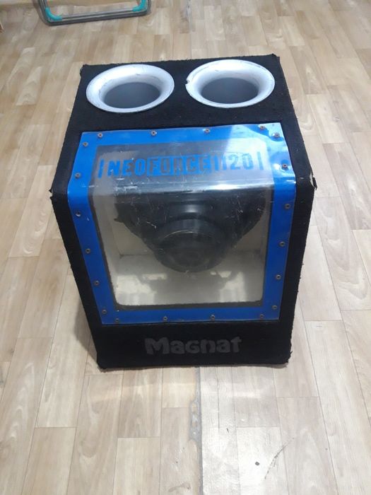 Автомагнитола и саббуфер