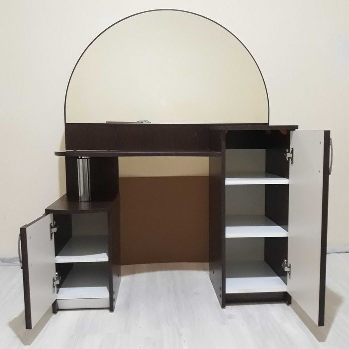 Masa de toaleta cu oglinda si sertare