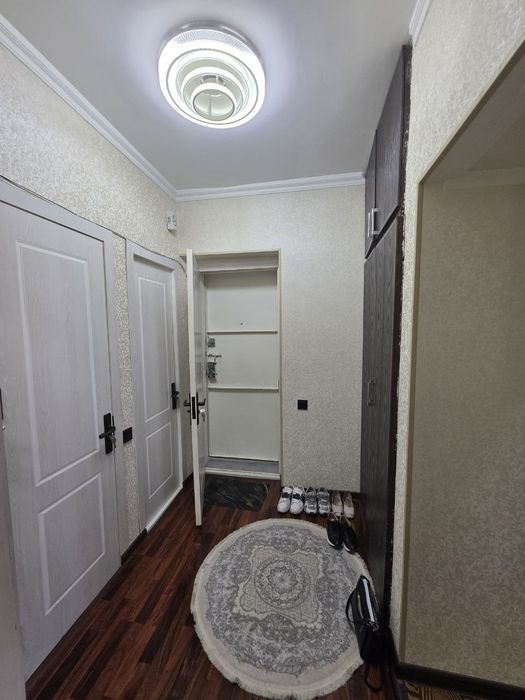 Продаётся 1 ком в 2ух на 4-ом таже с евро-ремонтом на Юнусабаде 18 квл