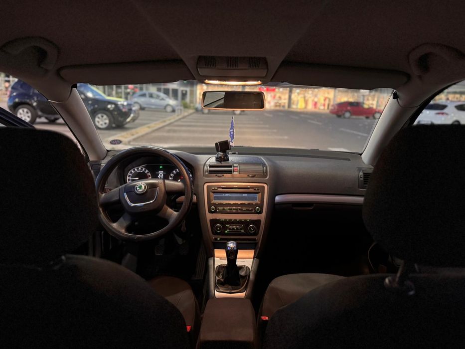 De vinzare skoda oktavia