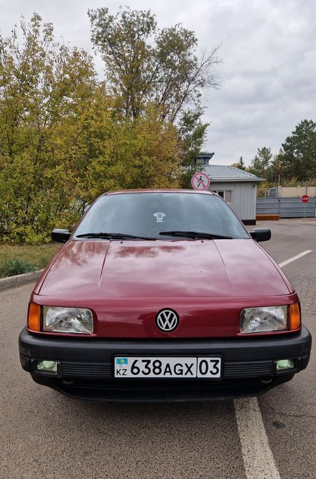 Volkswagen passat B3 1990