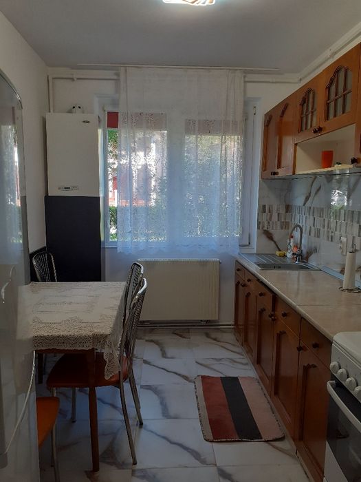 Apartament de închiriat