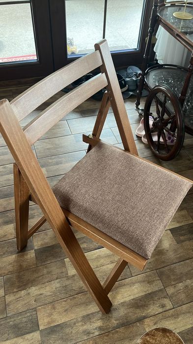 2 seturi mese pliante din lemn de stejar