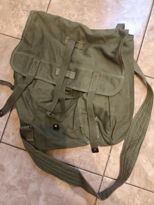 Geanta militară ,