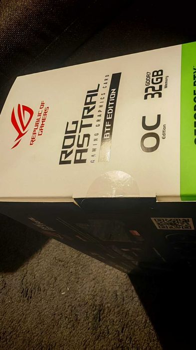 НОВА ! Видео карта ASUS ROG ASTRAL BTF Gaming OC 32GB